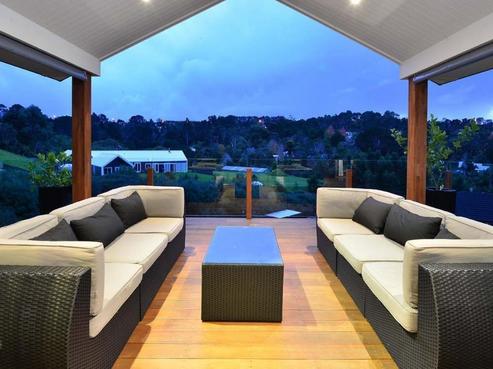 58 Roberts Road, Matakatia
