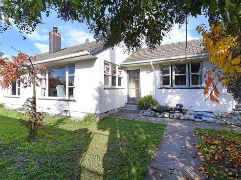 98 Whitby Road, Wakefield