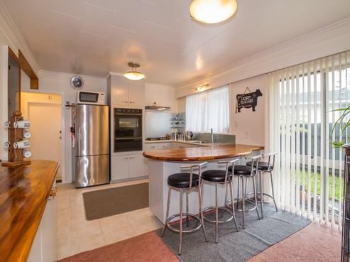 68 California Drive, Totara Park