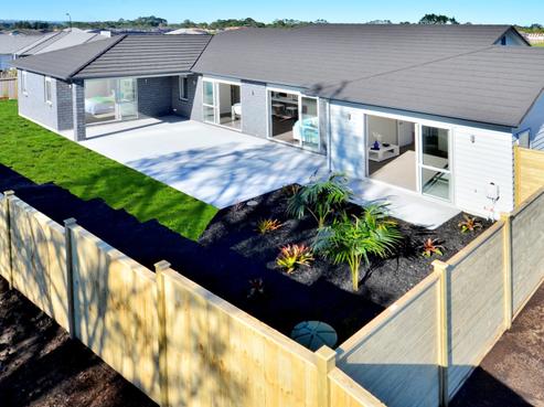 5 Grove Way, Riverhead
