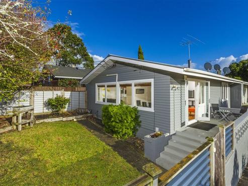 1/51 Ocean View Road, Hillcrest