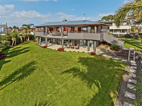 17 Midway Avenue, Castor Bay