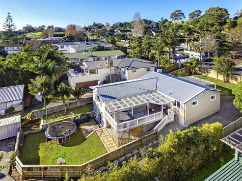 21 Alexander Avenue, Torbay