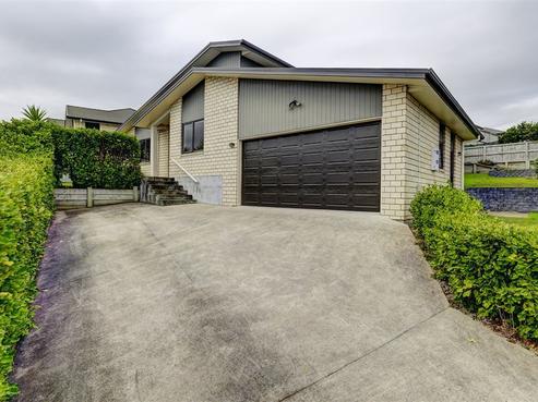 5 Cleeve Close, Huntington