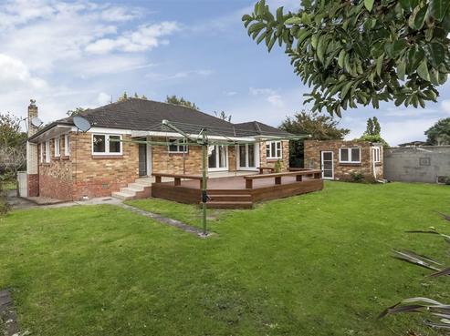 11 Clark Road, Pahurehure