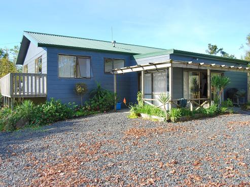 566 School Road, Tomarata