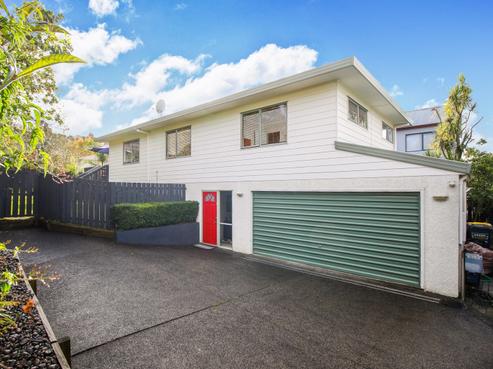 8A Tallington Crescent, Torbay
