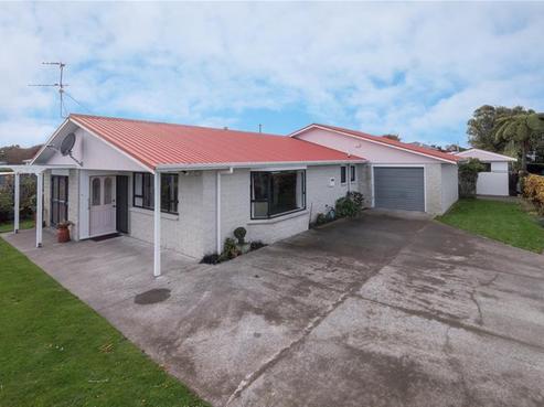 8 Heather Lea, Hawera