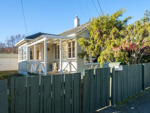 11 Benge Crescent, Naenae