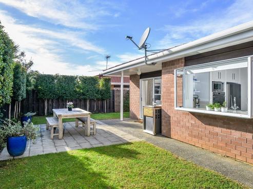 2/265 Meola Road, Point Chevalier