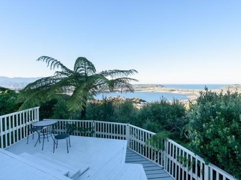 25 Alexandra Road, Roseneath