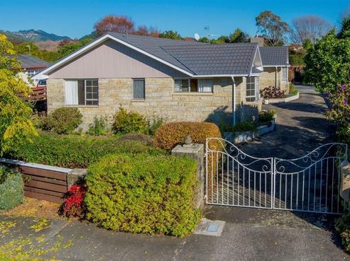 27 Nimmo Avenue West, Waikanae