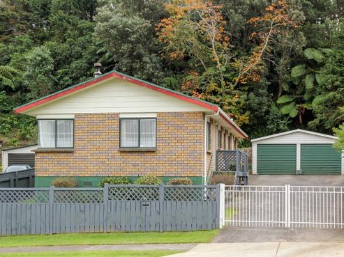 107 Poplar Grove, Whalers Gate