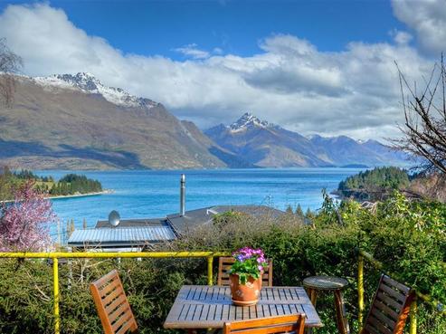 32 Suburb Street, Queenstown Central