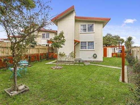 3/3 Bouverie Street, Petone
