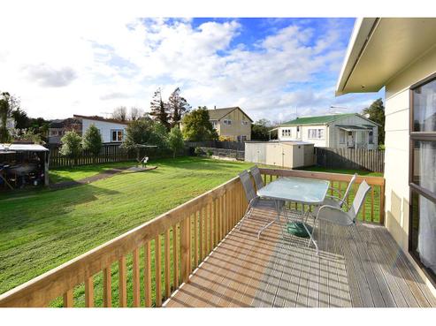 25 Te Moau Avenue, Parakai