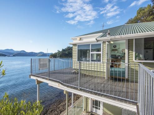 61 Port Underwood Road, Waikawa
