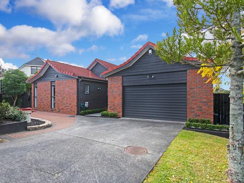 11 Saint Simon Place, Botany Downs