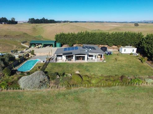 858 Whakapirau Road, Raukawa