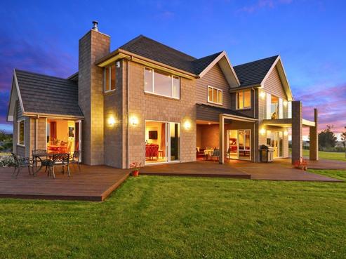 56 Davis Road, Cust