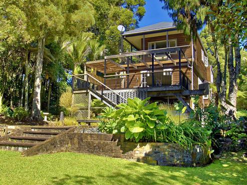 199 Scenic Drive, Titirangi