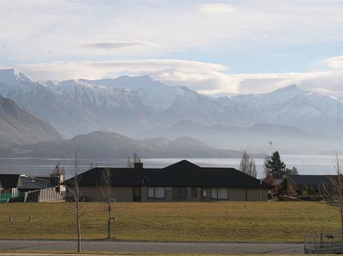 5 Urquhart Place, Wanaka