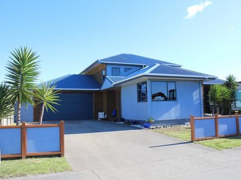 14 Scott Drive, Cooks Beach