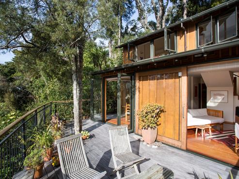 25 Otitori Bay Road, Titirangi