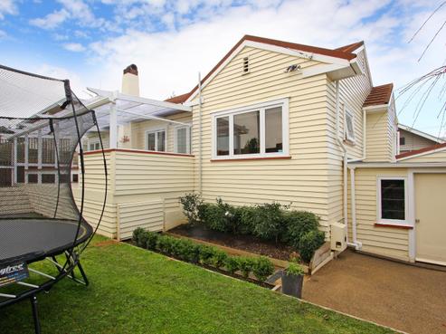 9 Kingsway, Three Kings