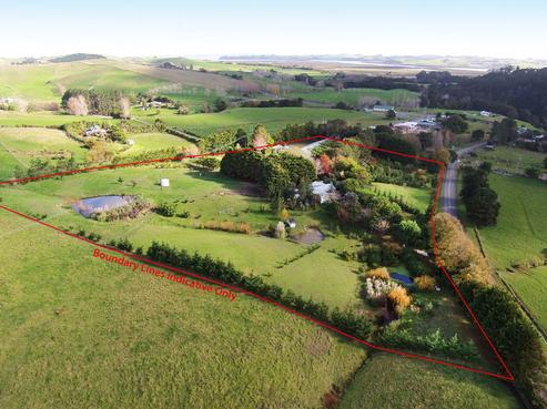 34 Tauhoa Road, Tauhoa