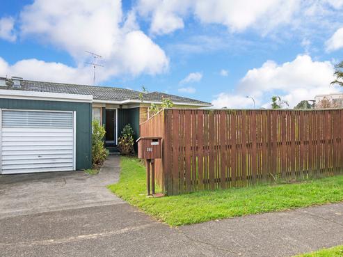 1/1 Prince Regent Drive, Half Moon Bay