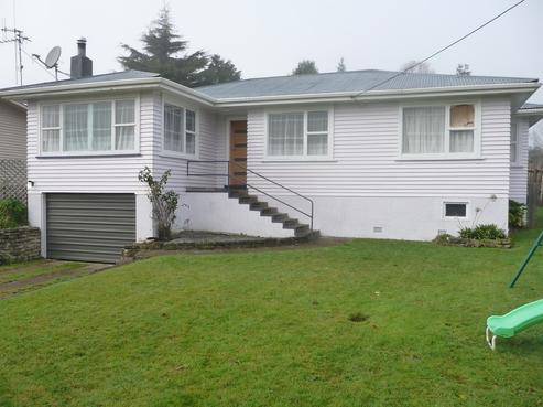 14 Okoroire Street, Tirau