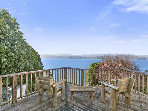 6 Fortification Road, Karaka Bays