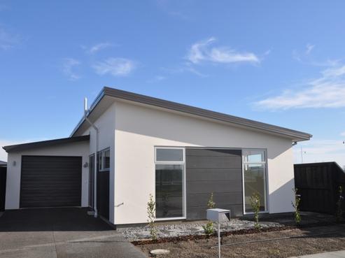 17 Winsloe Street, Pegasus