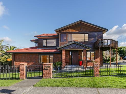 994 Beach Road, Torbay