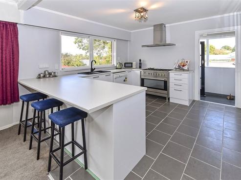5 James Place, Opaheke
