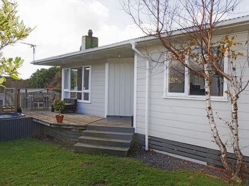 101 Mount View Drive, Mangakakahi