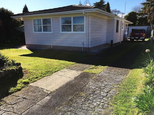 24 Clouston Crescent, Fenton Park