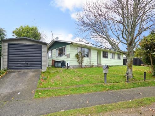10 Hartford Crescent, Totara Park