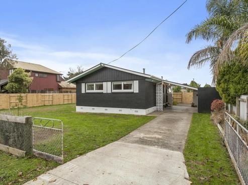 27 Raleigh Street, Leamington