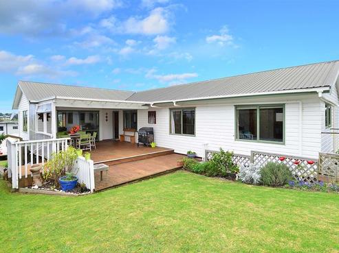 3 Castaway Place, Gulf Harbour