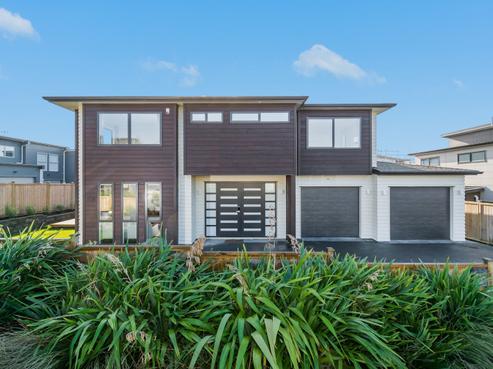 23 Greenlink Rise, Long Bay