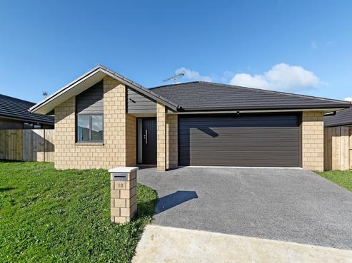 10 Teafields Court, Huntington