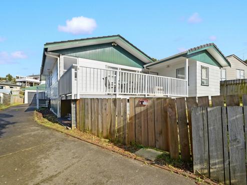 8 Tacitus Place, Totara Vale