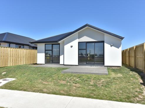 28 Whakatipu Street, Pegasus