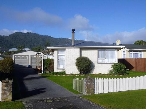 92 Domett Esplanade, Cobden
