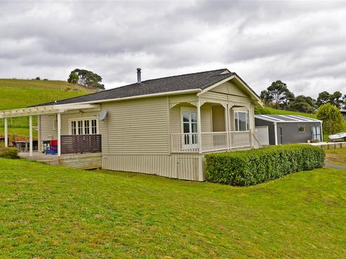 773 Peak Road, Helensville
