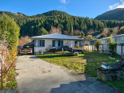 7 Johnson Place, Queenstown Central