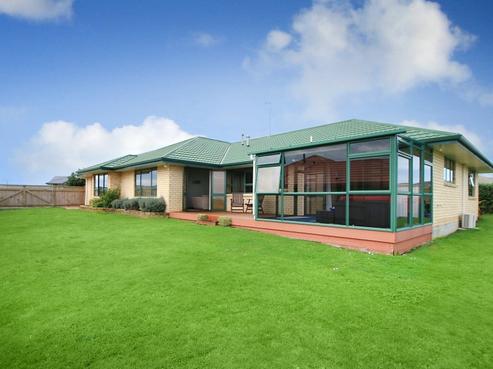 150 Pacific Drive, Fitzherbert