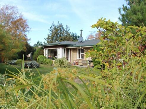 50 Parsonage Road, Woodend
